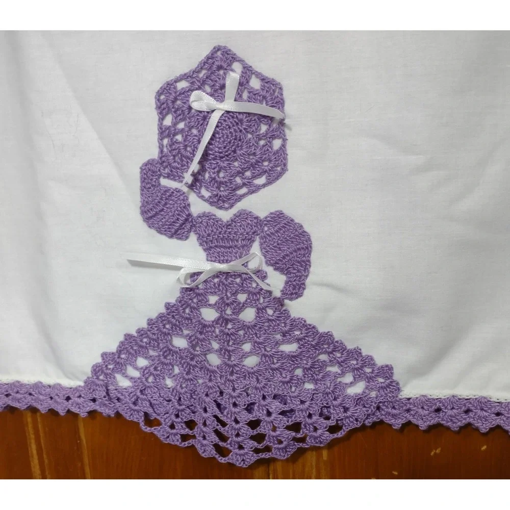 Vintage Westpoint Stevens Pillowcase Sunbonnet Sue Crochet Lace Purple White 2pc